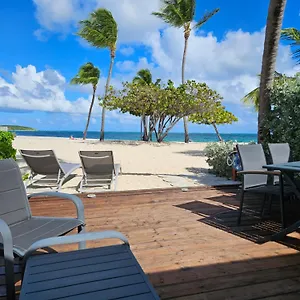 https://tekila-beach-au-bord-de-mer-a-nettle-bay-st-martin-sxm.comcaribbean.com