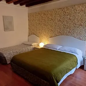 https://private-apartment-in-venice.hotelinveneto.com