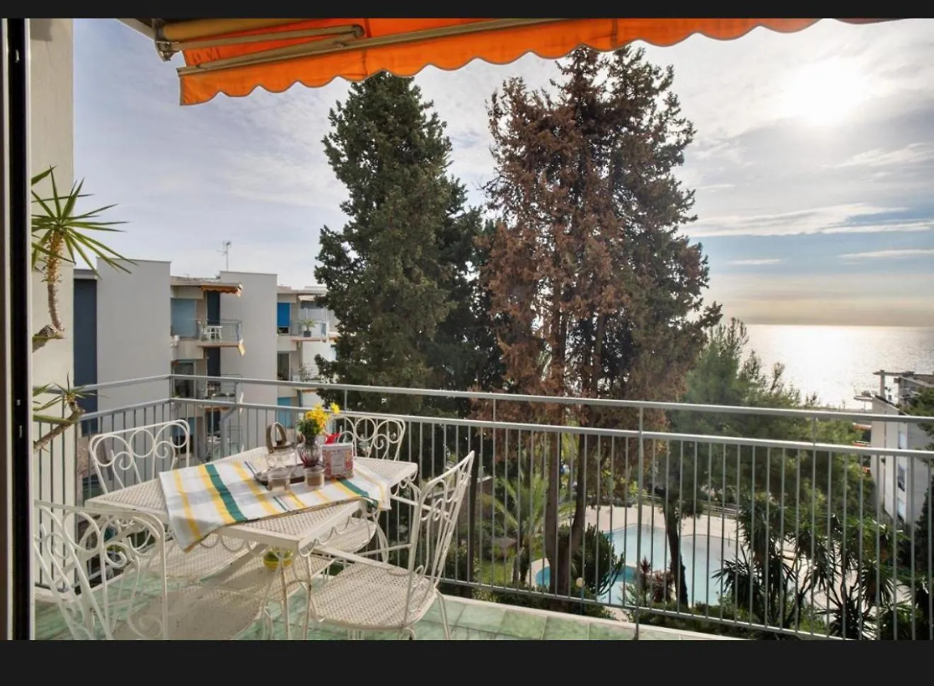 Mamariviera Home Holidays Sanremo - Casa Vista Mare Con Piscina 0*,